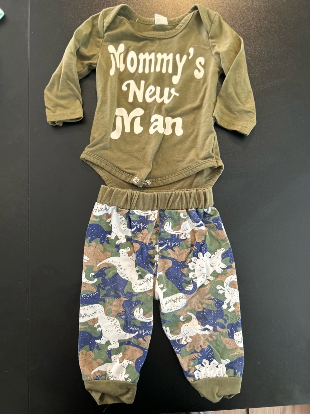 Source Unknown Olive "Mommy's New Man" Baby Matching Set with Dino Print Pants